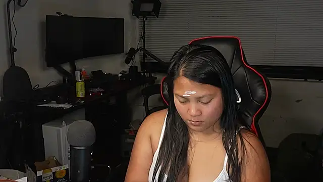 Bubbleliyah online show from October 28, 2025, 12:47 am