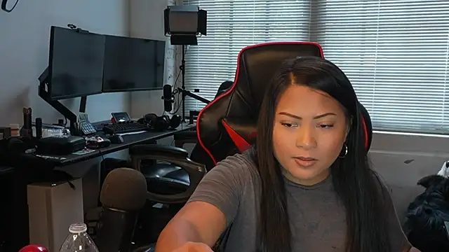 Bubbleliyah online show from April 3, 2026, 3:32 pm