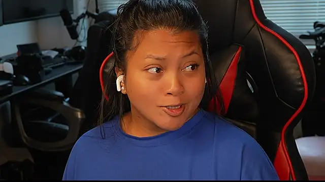 Bubbleliyah online show from April 14, 2026, 9:54 pm