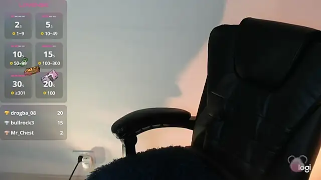 spicey latina online show from March 11, 2025, 10:42 pm