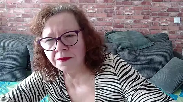 Adelewildx online show from February 22, 2025, 8:18 am