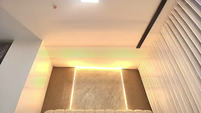 emyli sw  online show from February 27, 2026, 3:06 am