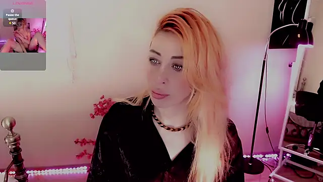 AnnieGOld  online show from January 5, 2025, 7:28 pm