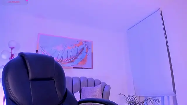 ZoePresleyX online show from November 6, 2025, 2:45 am