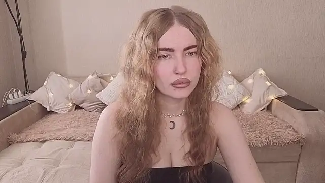 ViolettaLopez online show from March 18, 2026, 9:56 am