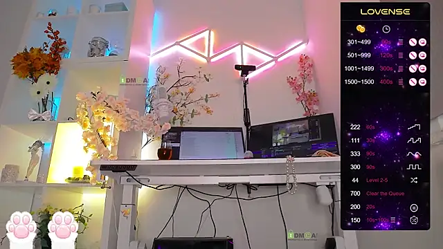 Elena-Marilyn online show from September 13, 2025, 7:35 pm