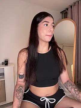 Veronica ar online show from April 19, 2026, 8:55 pm