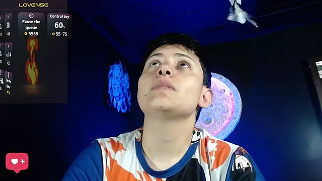 girl intense444 online show from September 17, 2025, 1:02 pm