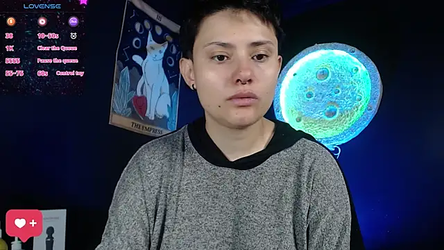 girl intense444 online show from May 23, 2026, 12:53 pm