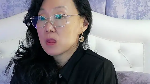 Asian legs online show from June 2, 2026, 9:55 am