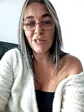 Katy Randy online show from March 6, 2025, 10:47 pm