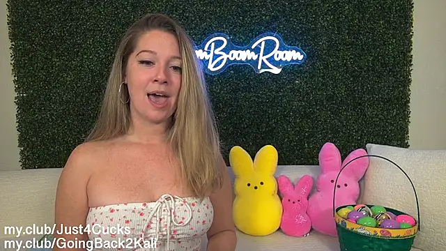 boomboomr00m online show from April 4, 2026, 2:32 am