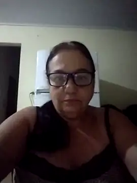 Snapshot of catdool chatting on January 2, 2025, 3:15 am catdool online show from January 2, 2025, 3:15 am