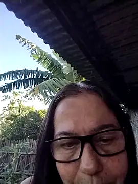 Snapshot of catdool chatting on January 5, 2025, 7:49 pm catdool online show from January 5, 2025, 7:49 pm