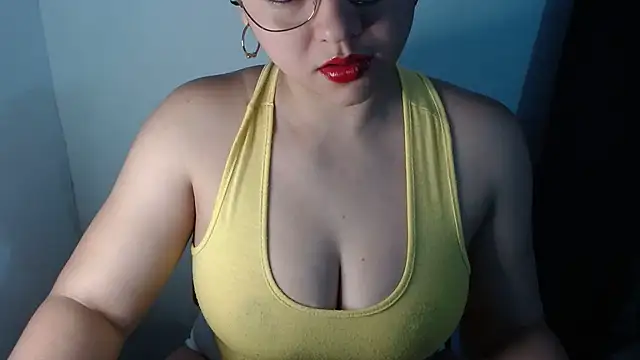 lizbodu online show from May 21, 2026, 9:33 pm