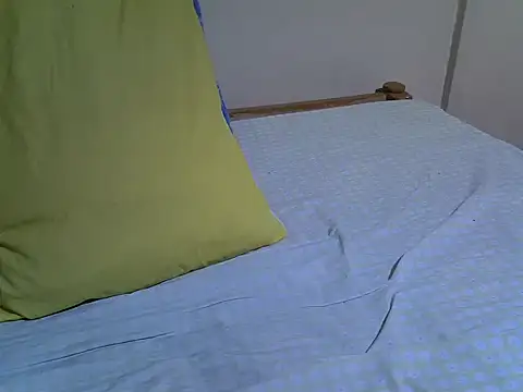 Snapshot of EbonyMina_ chatting on April 2, 2026, 12:03 pm EbonyMina online show from April 2, 2026, 12:03 pm