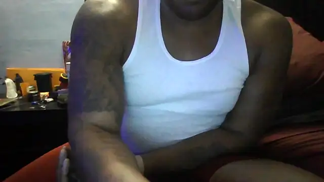 ReeferMadness59 online show from November 18, 2025, 4:28 am