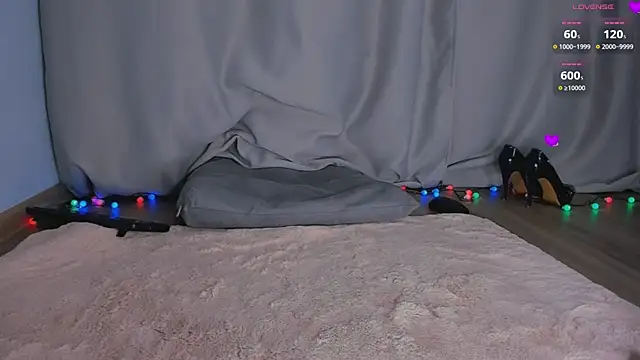 queen carly online show from December 9, 2024, 1:45 pm