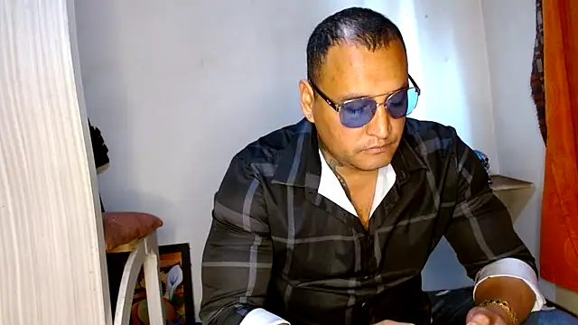 hardrock982 online show from March 19, 2025, 1:29 pm