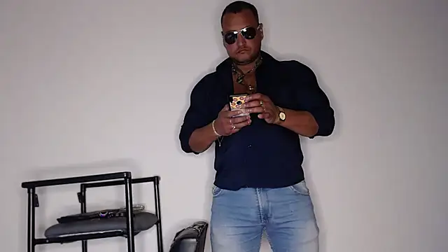 hardrock982 online show from October 9, 2025, 2:37 pm