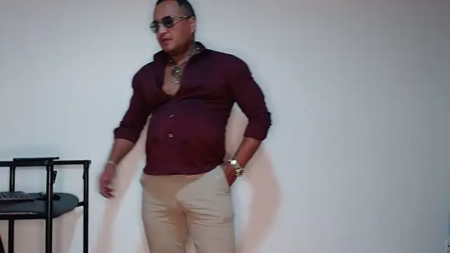 hardrock982 online show from December 17, 2025, 1:28 pm