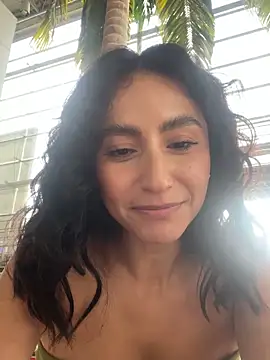  Amatista online show from February 22, 2025, 9:04 pm