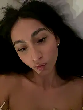  Amatista online show from October 12, 2025, 2:54 am