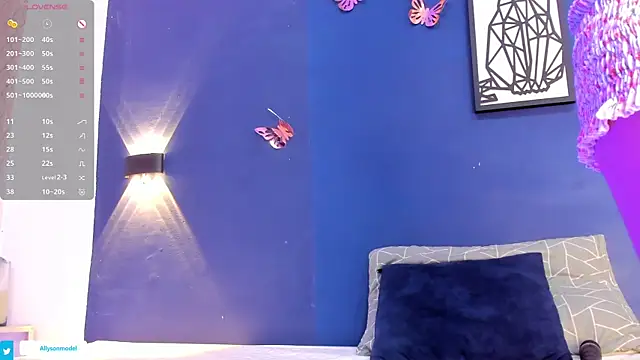 Snapshot of alysson_18 chatting on January 29, 2025, 1:17 pm alysson 18 online show from January 29, 2025, 1:17 pm