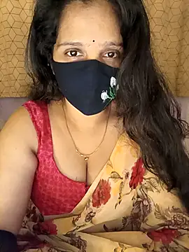 Rising Smiler online show from December 18, 2025, 6:25 pm