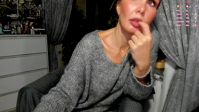 Aurora108 online show from November 12, 2025, 5:35 pm