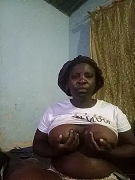 Cinderellablack online show from November 13, 2025, 1:37 am