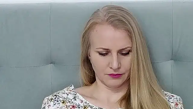 K  Adrienne online show from March 2, 2025, 9:10 am