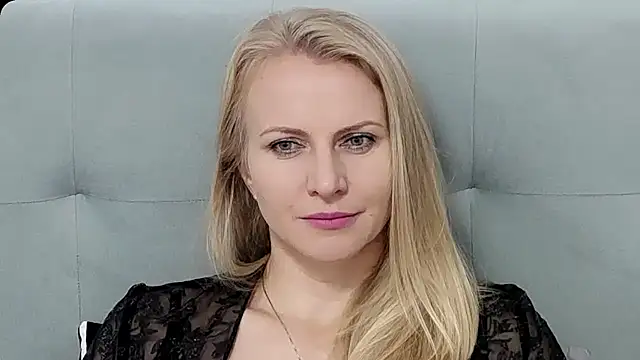 K  Adrienne online show from October 13, 2025, 5:29 am