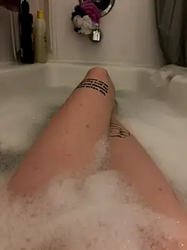 Snapshot of xopinkjuicyrose chatting on November 6, 2025, 9:43 am xopinkjuicyrose online show from November 6, 2025, 9:43 am