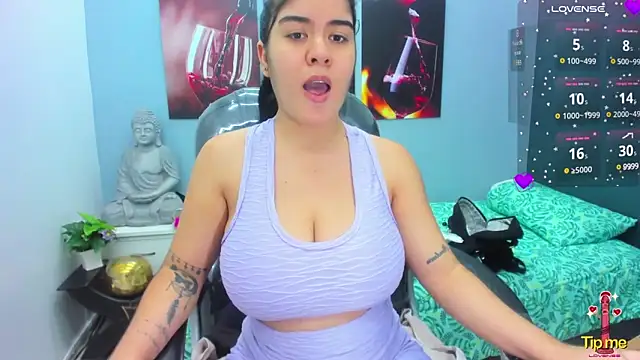 Snapshot of pearl_weet chatting on February 19, 2025, 5:38 pm pearl weet online show from February 19, 2025, 5:38 pm