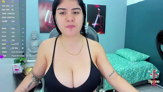 Snapshot of pearl_weet chatting on March 12, 2025, 5:38 pm pearl weet online show from March 12, 2025, 5:38 pm
