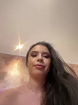 Natanniella online show from February 15, 2025, 5:09 am