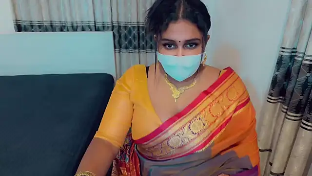 SonY CaM online show from October 31, 2025, 5:03 pm