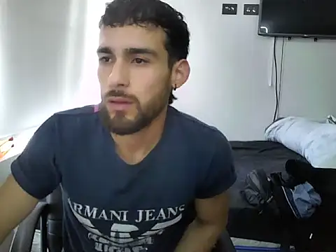 Snapshot of Emanuell__ chatting on November 3, 2025, 6:42 pm Emanuell online show from November 3, 2025, 6:42 pm