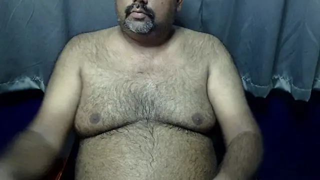 Snapshot of hairysubcub_70 chatting on April 30, 2026, 7:25 am hairysubcub 70 online show from April 30, 2026, 7:25 am