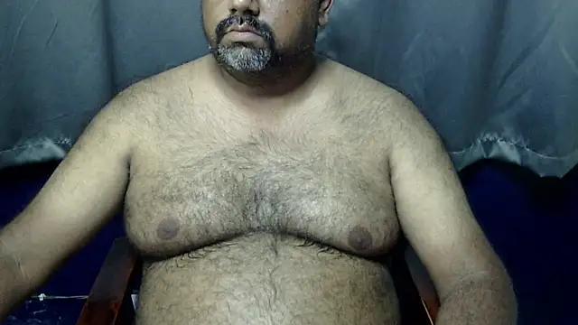 Snapshot of hairysubcub_70 chatting on May 6, 2026, 7:35 am hairysubcub 70 online show from May 6, 2026, 7:35 am