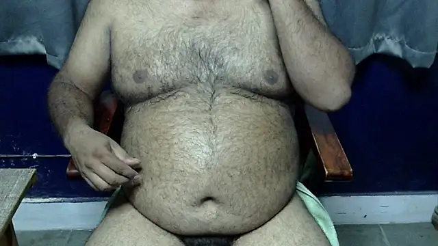 Snapshot of hairysubcub_70 chatting on May 14, 2026, 4:25 pm hairysubcub 70 online show from May 14, 2026, 4:25 pm