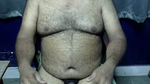 Snapshot of hairysubcub_70 chatting on May 19, 2026, 7:04 am hairysubcub 70 online show from May 19, 2026, 7:04 am