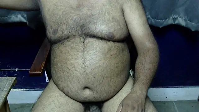 Snapshot of hairysubcub_70 chatting on May 31, 2026, 6:04 pm hairysubcub 70 online show from May 31, 2026, 6:04 pm