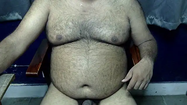 Snapshot of hairysubcub_70 chatting on July 1, 2026, 4:14 am hairysubcub 70 online show from July 1, 2026, 4:14 am