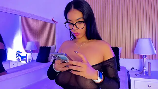 GenesisRuiz online show from March 6, 2025, 4:49 pm