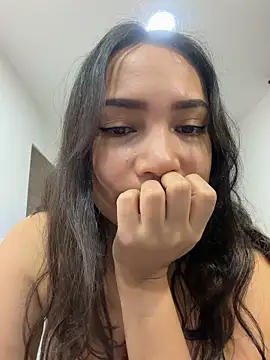 Snapshot of cutie_and_slutty chatting on June 5, 2026, 5:58 am cutie and slutty online show from June 5, 2026, 5:58 am
