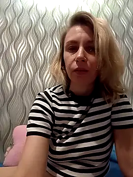MissisMilk online show from May 13, 2026, 1:52 pm