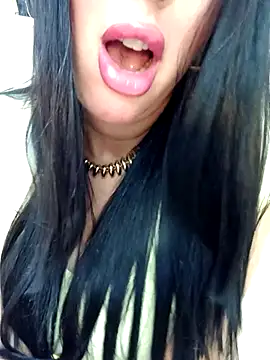 Queen sousou online show from November 7, 2025, 9:15 pm