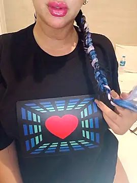 Queen sousou online show from March 10, 2026, 6:57 pm